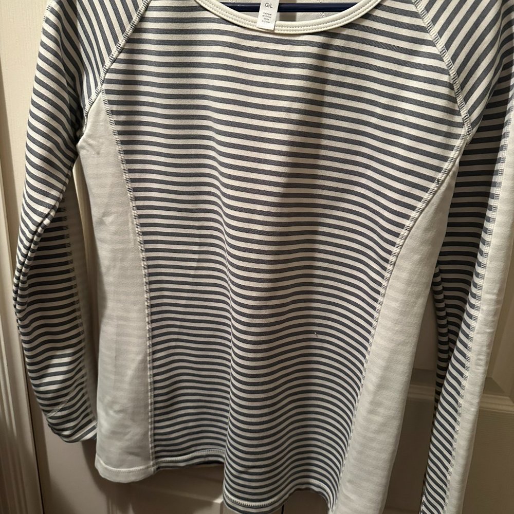 KYODON WOMEN'S ACTIVEWEAR TOP GRAY & WHITE STRIPE LONG SLEEVE SIZE LARGE